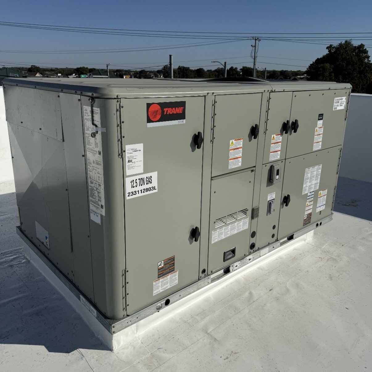 A Professional Heating and Cooling technician delivering professional HVAC services in Nashville.